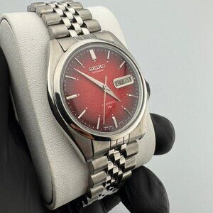 Seiko 5 Automatic 17 Jewels  - Vintage Wrist Watch - Made in Japan